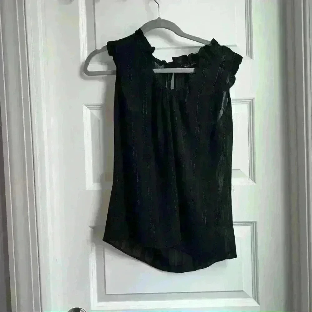 New York & Company Black silver short sleeve/cap sleeve top size xs